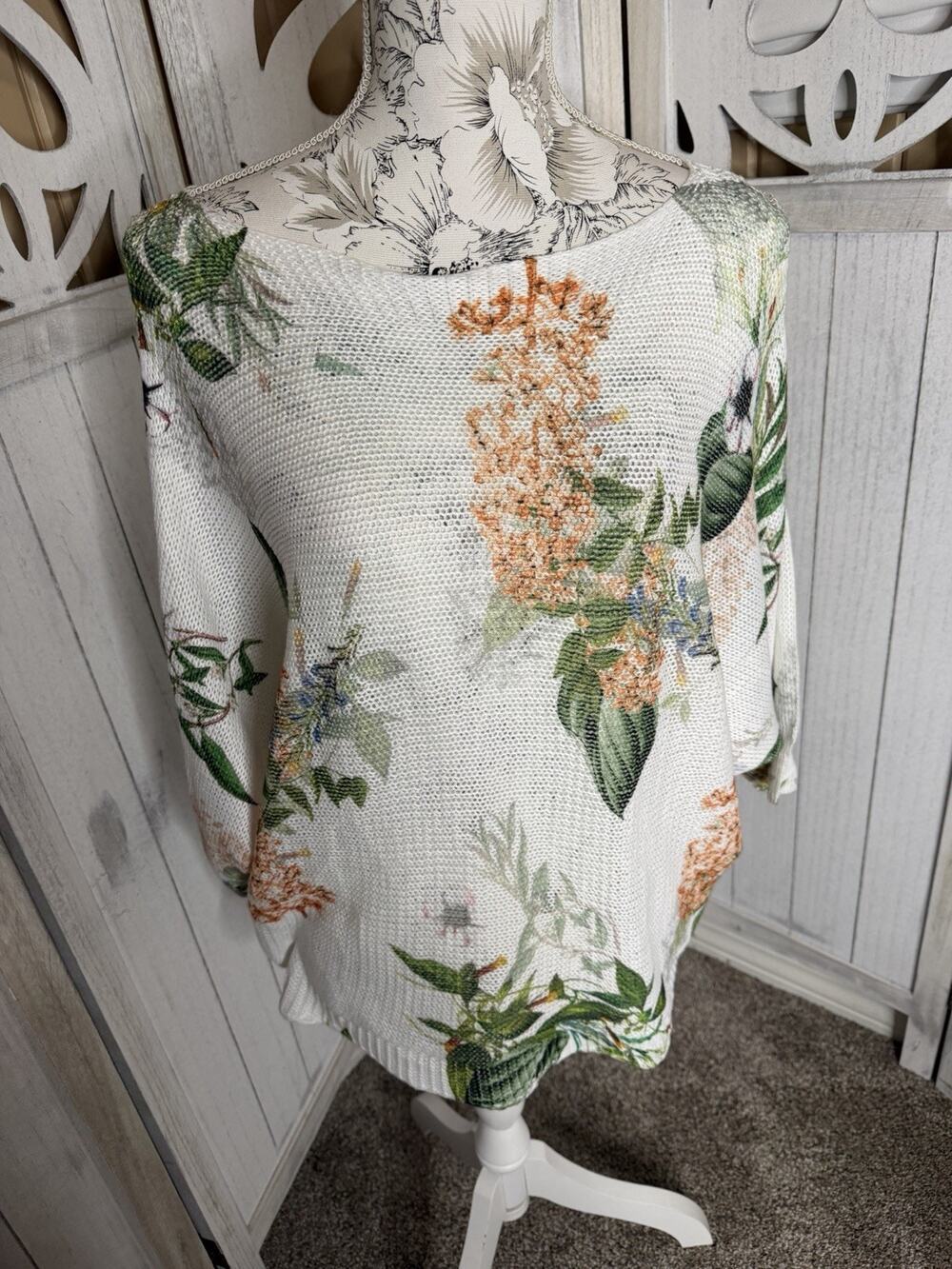 Collezioni Leonardo Women's Floral Knit Pullover Sweater White Pink Italy Medium